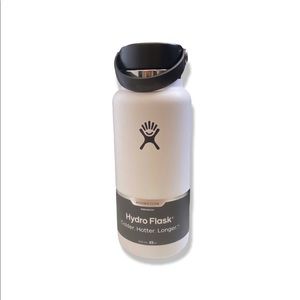 32 oz White Hydro Flask NEW with tags
